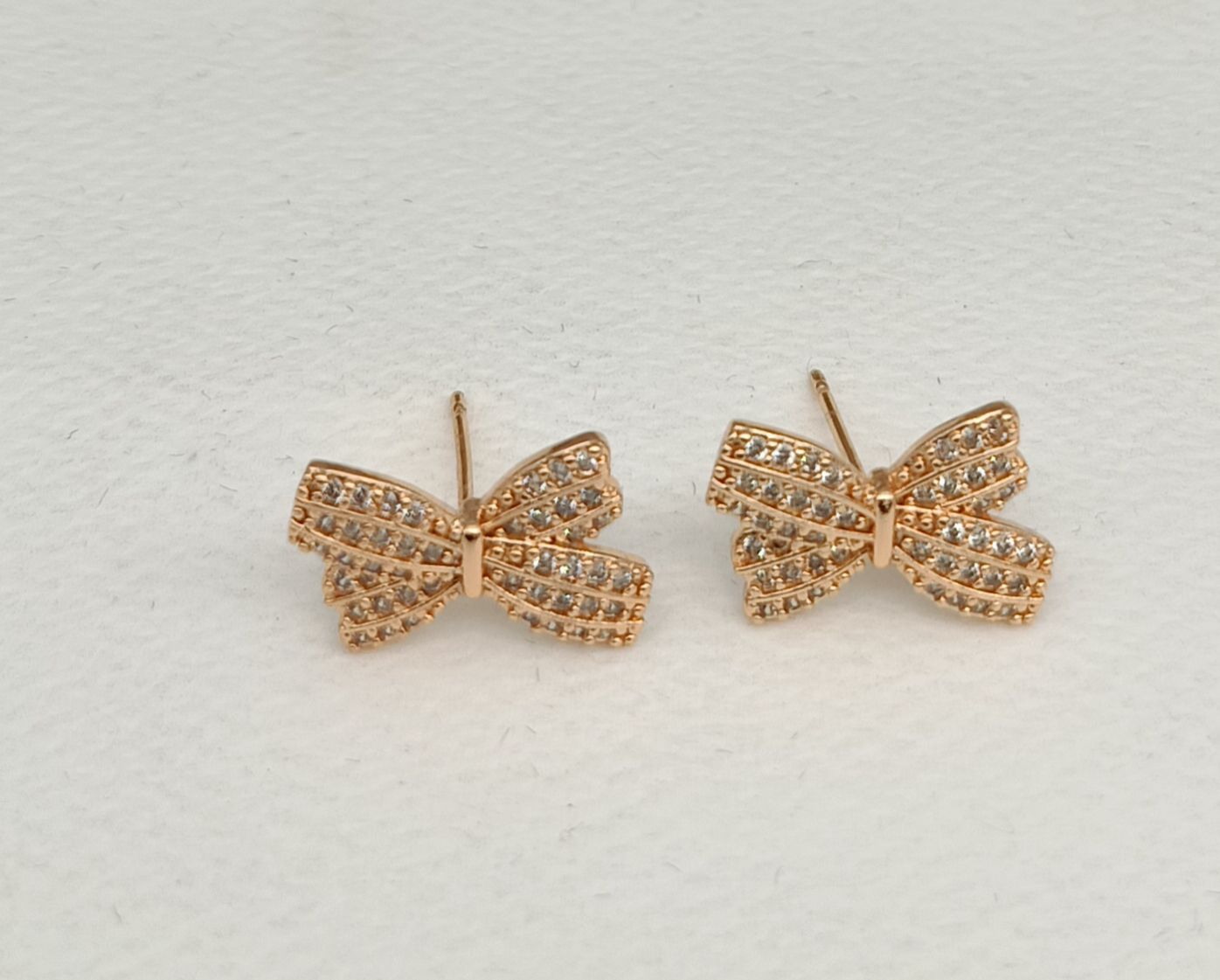 Chic Diamond Bows