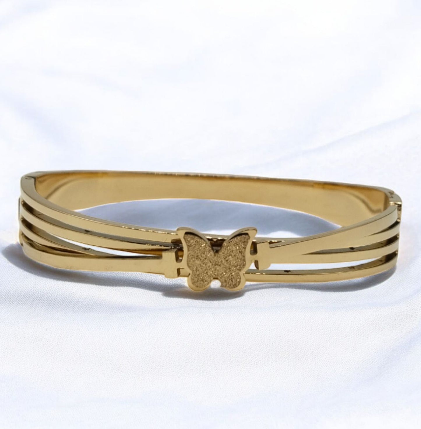Gold butterfly bracelet