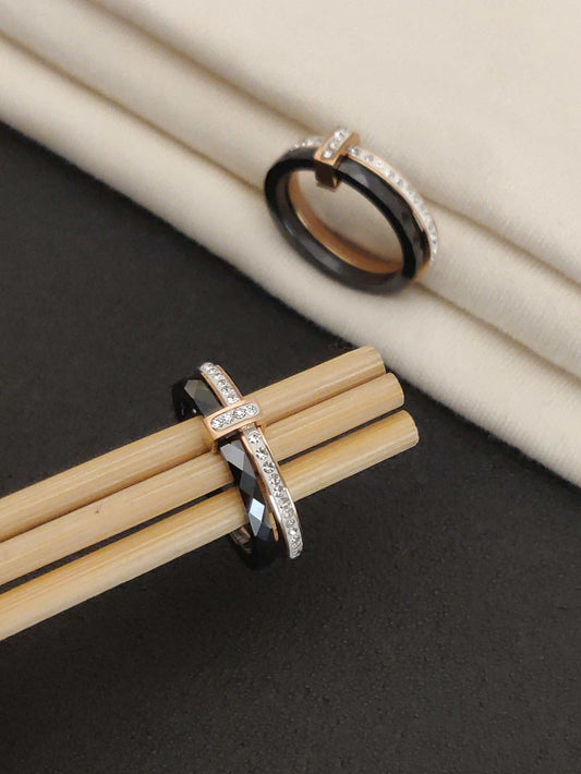 Double Ring Connected Ring (Black)
