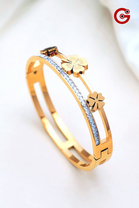 Ethereal Goldstone Bracelet