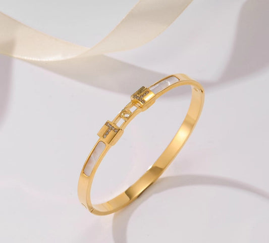 Aurelia Elegance Bracelet